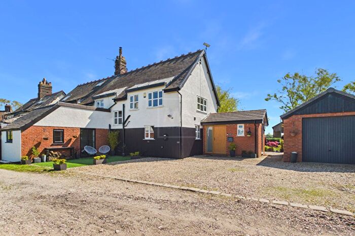 3 Bedroom Cottage For Sale In Cliff Lane, Grappenhall, WA4