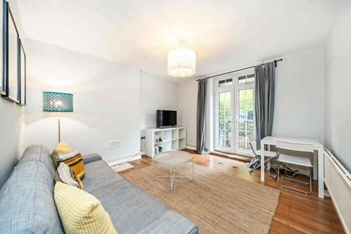 1 Bedroom Flat For Sale In Copenhagen Street, Islington, N1