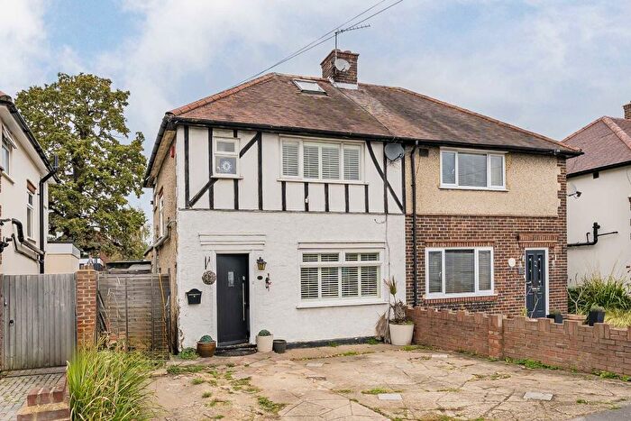 2 Bedroom Semi Detached House For Sale In Groveley Road, Sunbury-On-Thames, TW16
