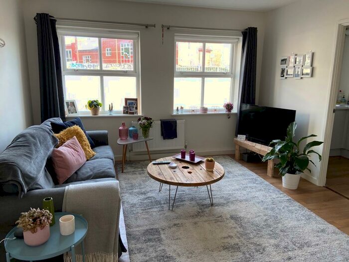 2 Bedroom Apartment To Rent In Picton Street, Montpelier, BS6