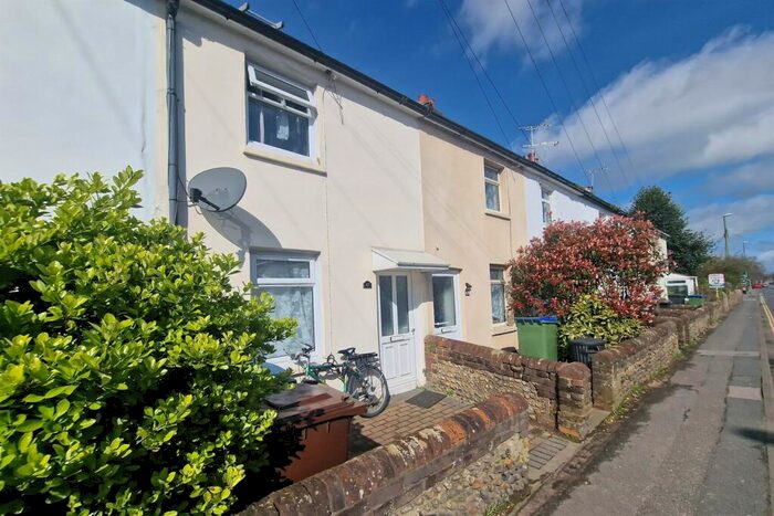 2 Bedroom Terraced House To Rent In Wick Street, Littlehampton, Wick, BN17