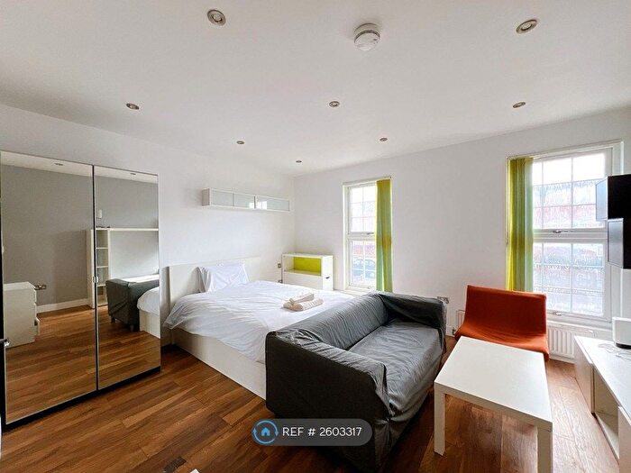 Studio To Rent In Chatham Street, Reading, RG1