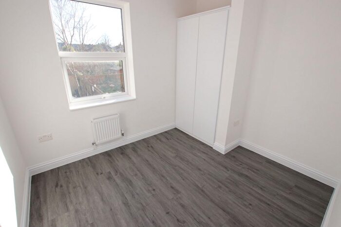 1 Bedroom Flat To Rent In Queens Road, Reading, RG1