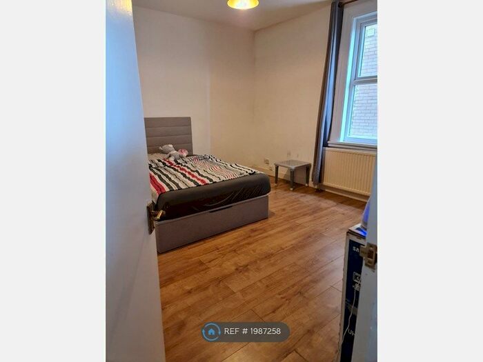 1 Bedroom Flat To Rent In Avondale Road, South Croydon, CR2