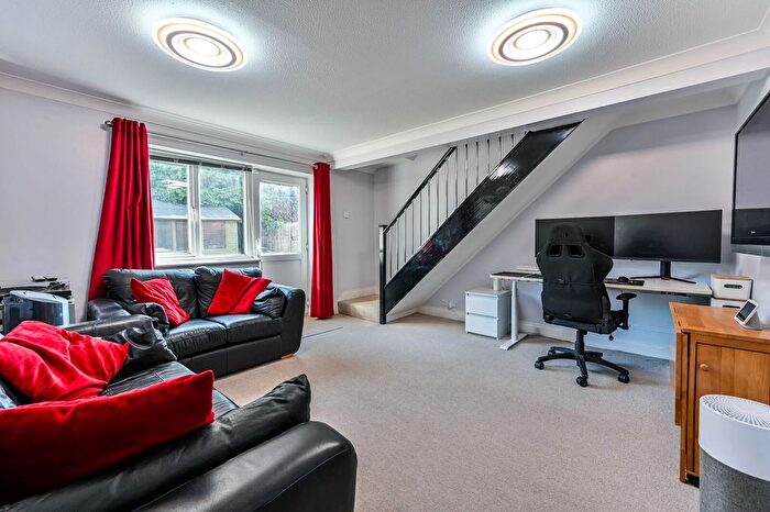 2 Bedroom Semi Detached House For Sale In Newsham Road, Woking, GU21