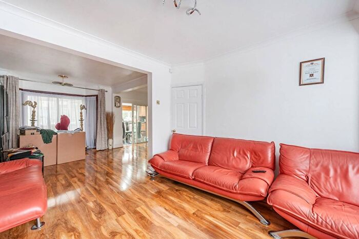 5 Bedroom Semi Detached House To Rent In High Worple, Harrow, HA2