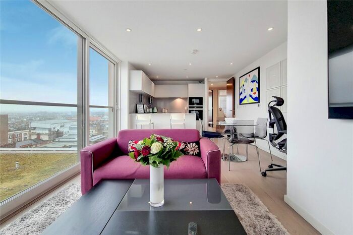 2 Bedroom Flat To Rent In Upper Richmond Road, London, SW15