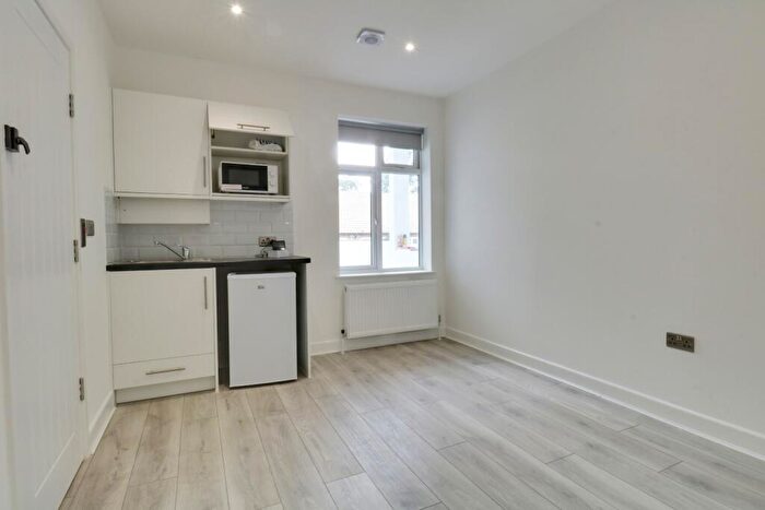 Studio To Rent In A Bellegrove Road, Welling, Kent, DA16