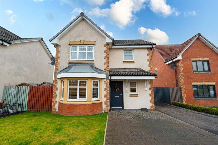 3 Bedroom Detached House For Sale In Glen Shee Gardens, Carluke, ML8