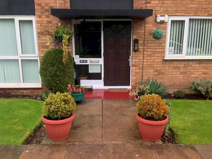 2 Bedroom Property To Rent In Pear Tree Court, Great Barr B43