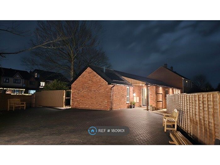 3 Bedroom Bungalow To Rent In Redhill Road, Arnold, NG5