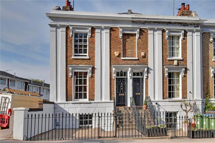 3 Bedroom End Of Terrace House For Sale In Hillreach, Woolwich, London, SE18