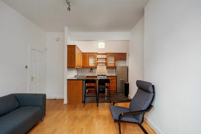 1 Bedroom Flat To Rent In Newton Street, Gorgie, Edinburgh, EH11
