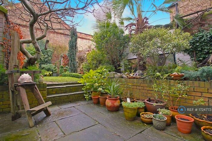 4 Bedroom Semi-Detached House To Rent In Richmond Road, Oxford, OX1