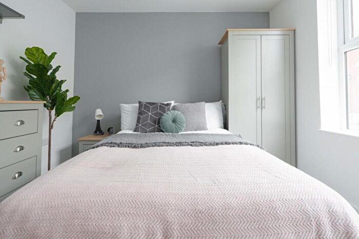 1 Bedroom Terraced House To Rent In Goodwood Road, Southsea, PO5