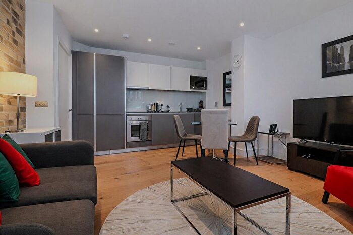 2 Bedroom Flat To Rent In London Borough Of Camden, NW1