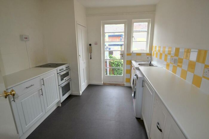 4 Bedroom Apartment To Rent In High Street, CM6