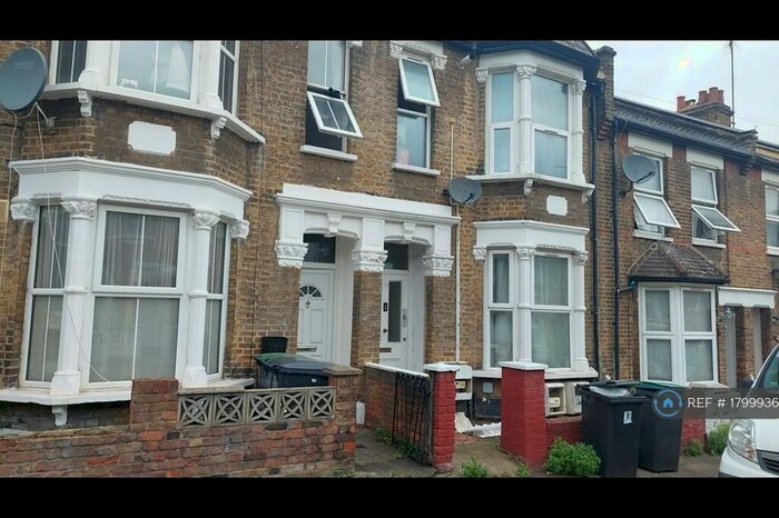 4 Bedroom Terraced House To Rent In Winchelsea Road, Seven Sisters, N17