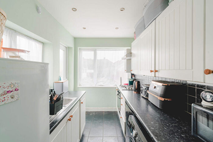 3 Bedroom End Of Terrace House For Sale In Branksome Drive, Filton, Bristol, BS34