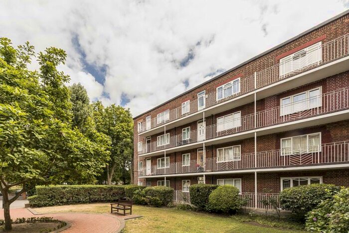 2 Bedroom Flat To Rent In Rosemont Road, London, W3