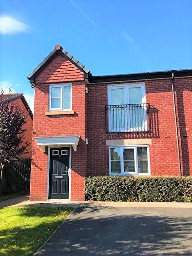 2 Bedroom Flat To Rent In Hoade Street, Hindley, Wigan, WN2
