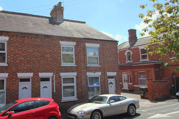 2 Bedroom Town House To Rent In Hastings Street, Loughborough, LE11
