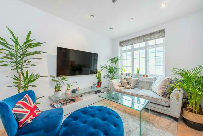 1 Bedroom Flat To Rent In Park Road, London, NW1