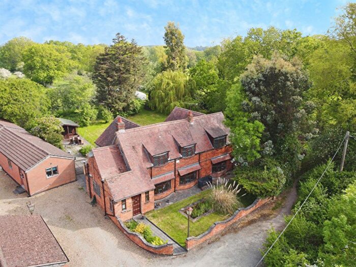 4 Bedroom Detached House For Sale In Ted Pitts Lane, Allesley, CV5