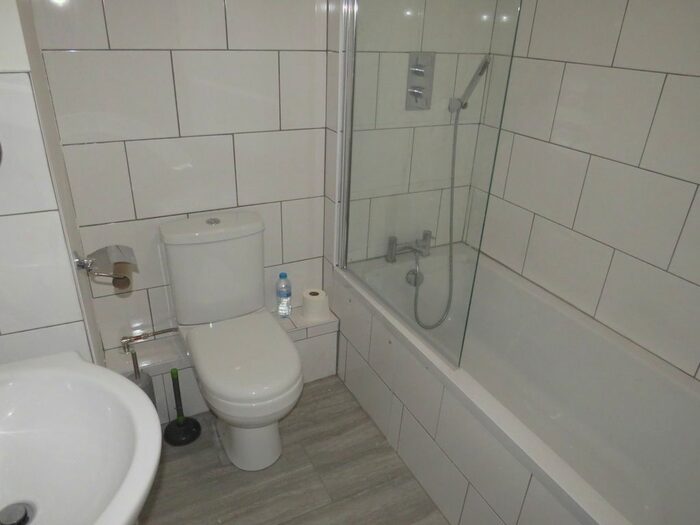 1 Bedroom Flat To Rent In Oliver Close, Rushden, NN10