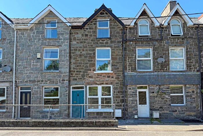 3 Bedroom Terraced House For Sale In Ffestiniog, Blaenau Ffestiniog, Gwynedd, LL41