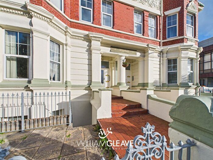 3 Bedroom Apartment To Rent In Oxford Road, Llandudno, Conwy, LL30