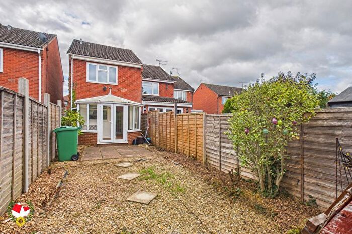 2 Bedroom End Of Terrace House To Rent In Sisson Road, Longlevens, Gloucester, GL2