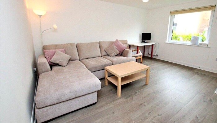 2 Bedroom House To Rent In Lurie Place, Niddrie, Edinburgh, EH16