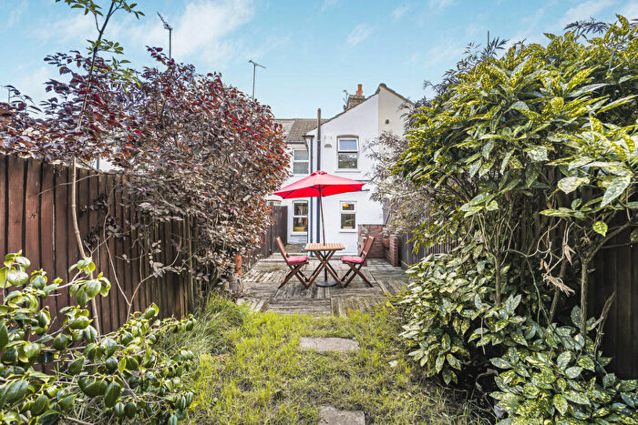 2 Bedroom Terraced House For Sale In Spring Vale South, Dartford, DA1