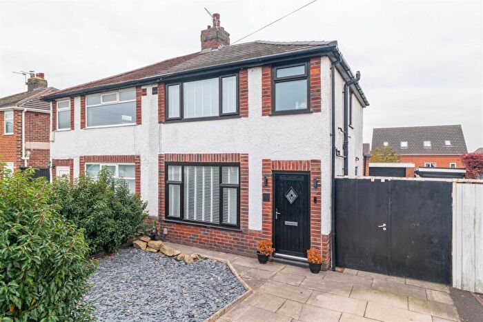 3 Bedroom Semi-Detached House For Sale In Southdowns Road, Chorley, PR7