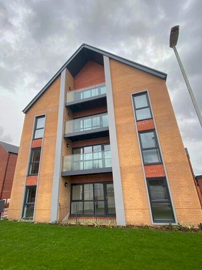 2 Bedroom Flat To Rent In Green Oak House, Hertsmere Mews, Borehamwood, WD6