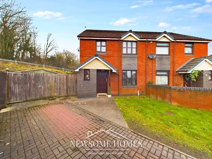 3 Bedroom Semi-Detached House For Sale In Llys Maes Teg, Greenfield, CH8