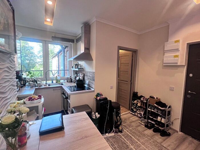 1 Bedroom Flat For Sale In Colwyn Road, The Mounts, Northampton, NN1