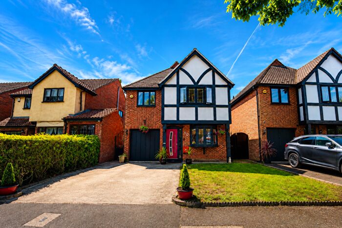 5 Bedroom Detached House For Sale In Rockingham Avenue, Hornchurch, RM11