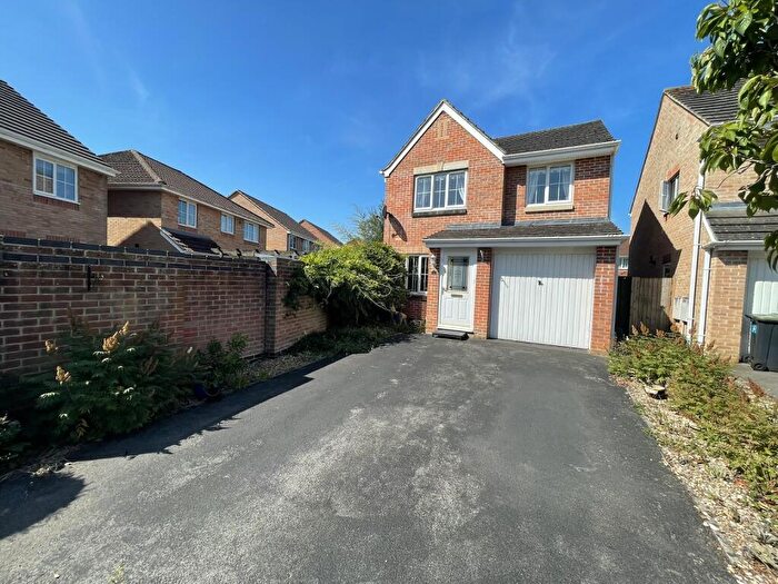 Detached House To Rent In Woodpecker Close, Rogiet, Caldicot, Mon., NP26