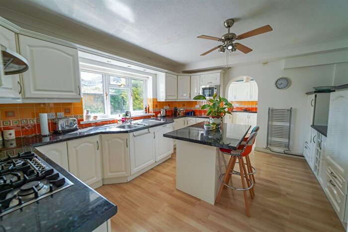 4 Bedroom Detached House For Sale In St. Andrews Close, Mayals, Swansea, SA3