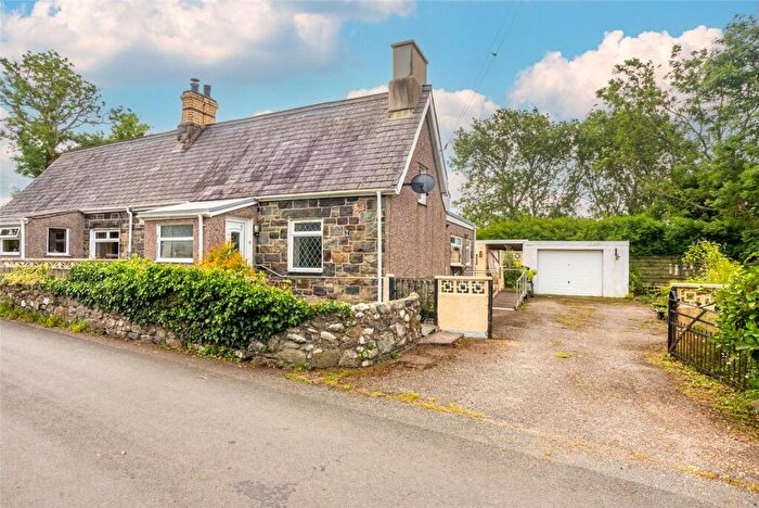 3 Bedroom Semi-Detached House For Sale In Bethel, Caernarfon, Gwynedd, LL55