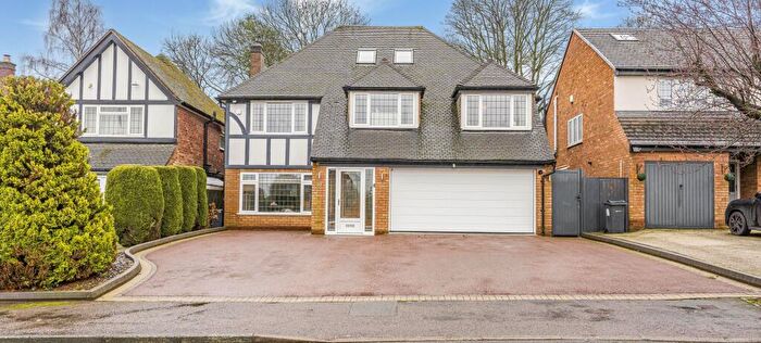 5 Bedroom Detached House For Sale In Midgley Drive, Four Oaks, B74