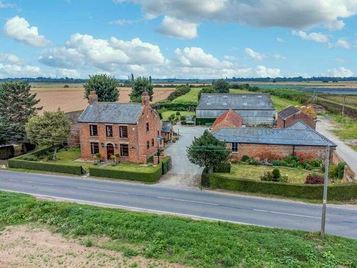 4 Bedroom Detached House For Sale In Loose Gate Road Moulton, Spalding, PE12