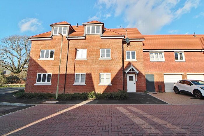 1 Bedroom Apartment For Sale In Berkshire House, Coddington Grove, Lovedean, PO8