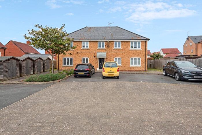 1 Bedroom Flat For Sale In Ash Tree Covert, Silsoe, MK45