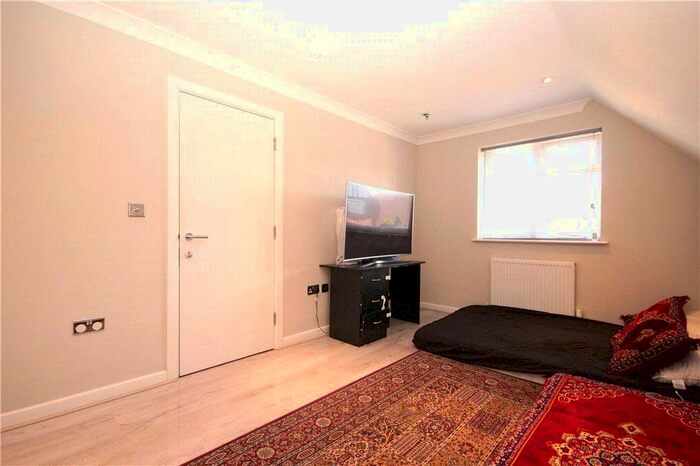 1 Bedroom Property To Rent In Aldershot Road, Guildford, Surrey, GU2