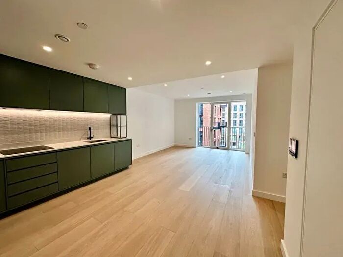 1 Bedroom Flat To Rent In Parkview Avenue, London, NW2