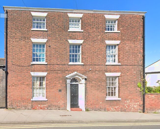 2 Bedroom Flat To Rent In Burscough Street, Ormskirk, Lancashire, L39