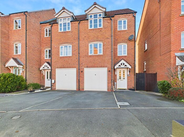 4 Bedroom Town House For Sale In Goldfinch Drive, Catterall, PR3